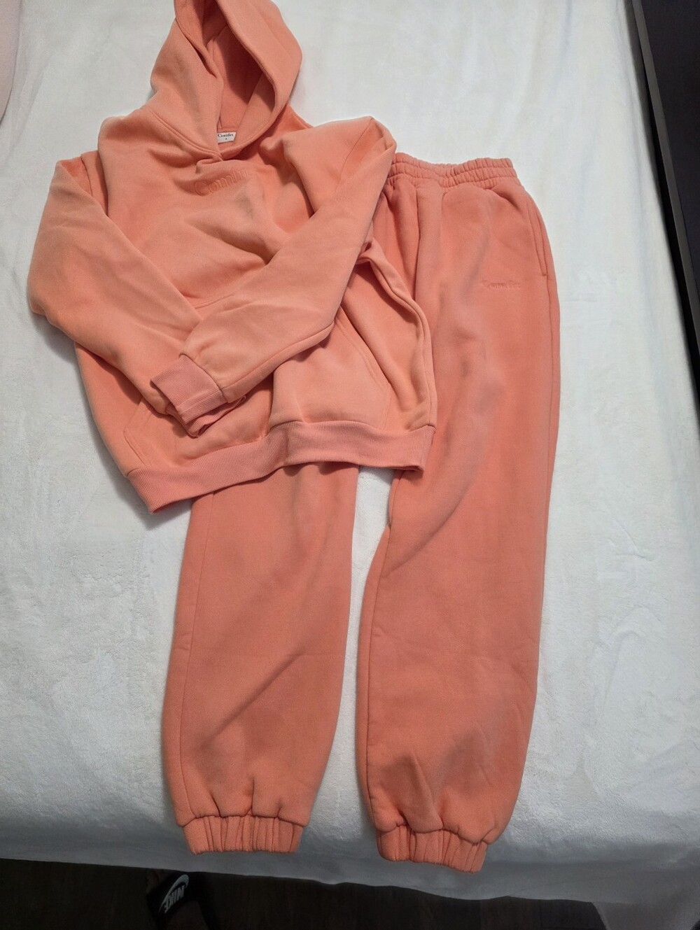 Comfrt Women's Coral Hoodie Sweatshirt Jogger Set Cozy Sweatpants Small